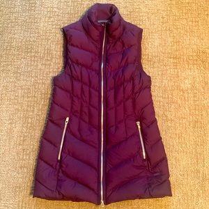 Athleta Long Puffer Vest in Burgundy Size XS Perfect Shape